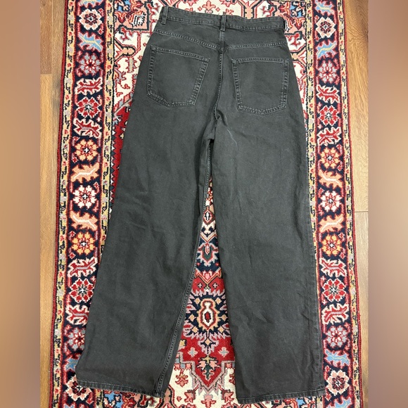 • H&M Denim • - Picture 2 of 3